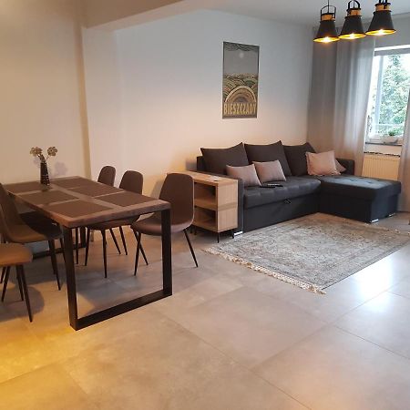 Apartament Julia Apartment Lesko Luaran gambar