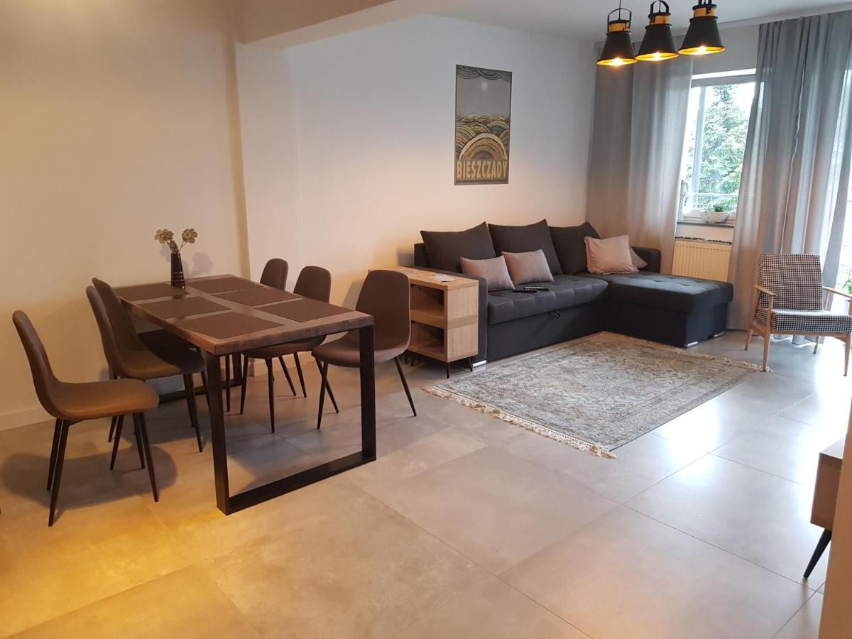 Apartament Julia Apartment Lesko Luaran gambar